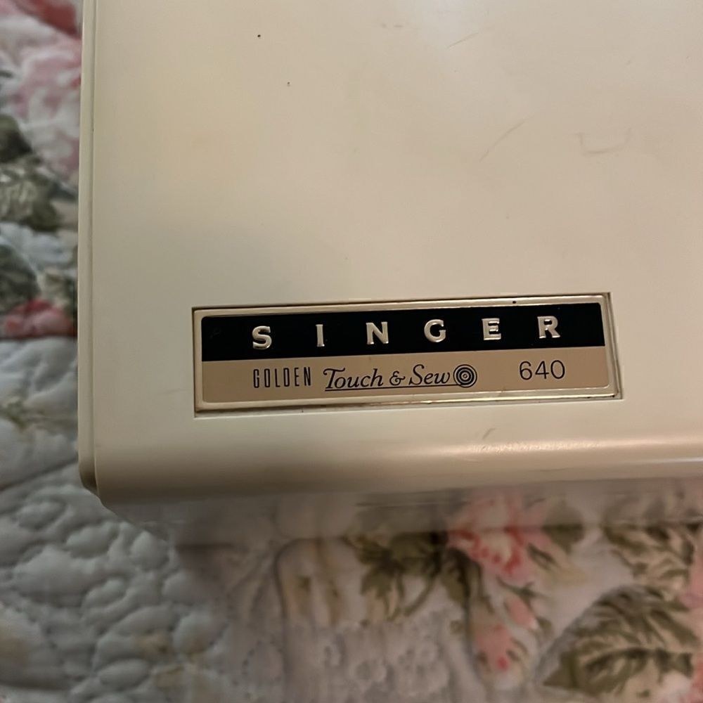 Singer, sewing machine attachments - Picture 7 of 7